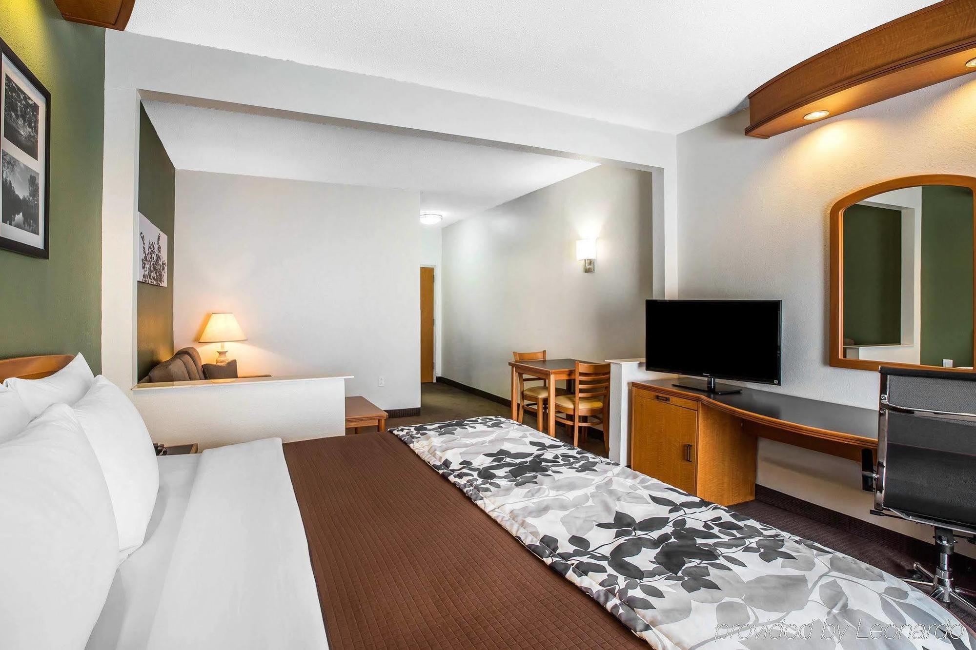 Clarion Pointe Albemarle Hotell Exteriör bild